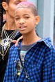 A lázadó kopasz hírességek közül természetesen nem hiányozhat Willow Smith, aki 11 évesen kezdte a lázadást. 