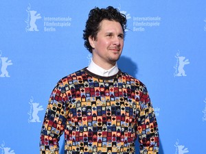 Nagy Ervin szívmelengető fotóval köszöntötte ikerlányait