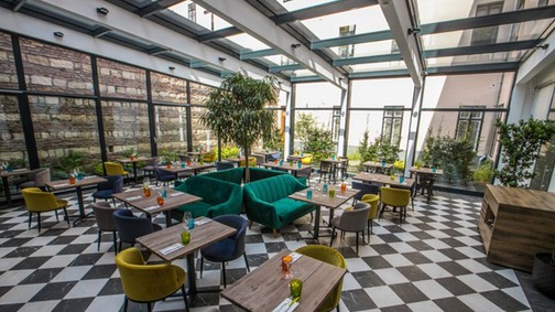 Próbáld ki otthonról az új budapesti éttermet: MONÉ RESTAURANT & BAR