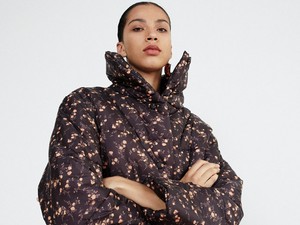 Nanushka bemutatja exkluzív Liberty London Fabrics kapszulakollekcióját