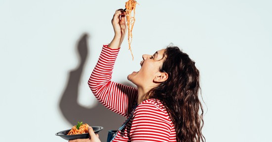 Emésztési problémákhoz és anyagcsere zavarokhoz vezethet, ha mindig a kedvenc kajád eszed