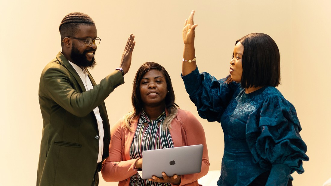 Átgondolt tettekkel, szakértői segítséggel sokat tehetünk azért, hogy gördülékenyebben dolgozzunk együtt karrierünk során munkatársainkkal