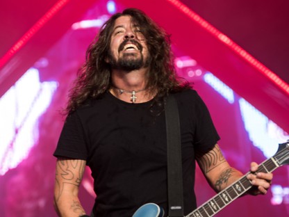 Egyre őrületesebb dolgok történnek a Foo Fighters koncertjein