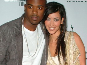 Nem hiszed el, mennyit keresett Kim Kardashian a szexvideójával!