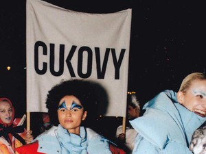 A sikeres magyar divatmárka, a CUKOVY mesés kabátjaiba könnyű beleszeretni