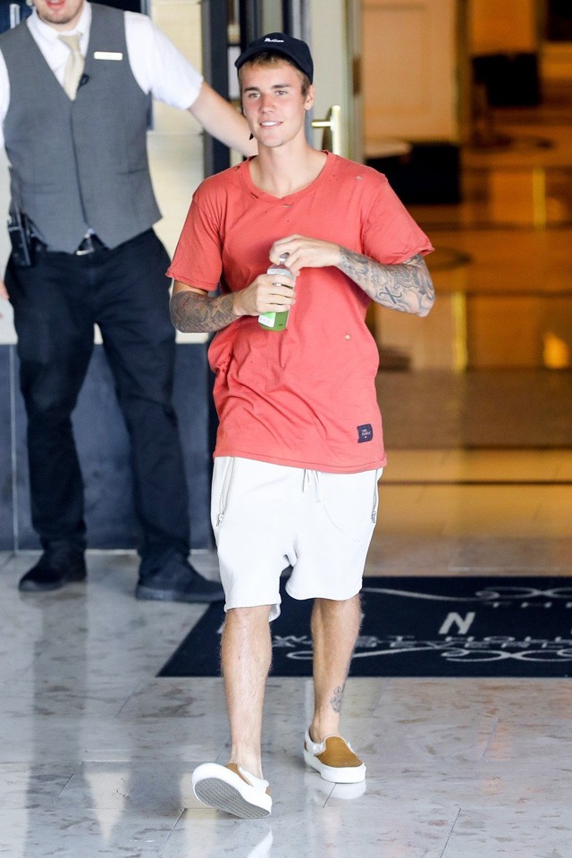 Justin Bieber street style