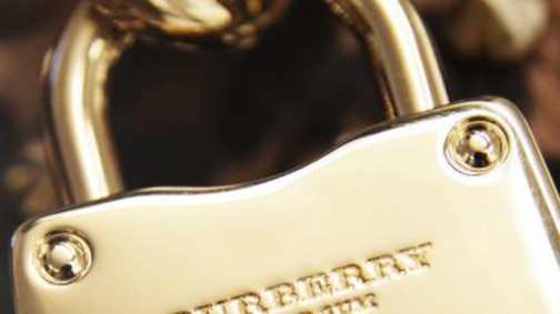 Okostelefonra szabott Burberry show