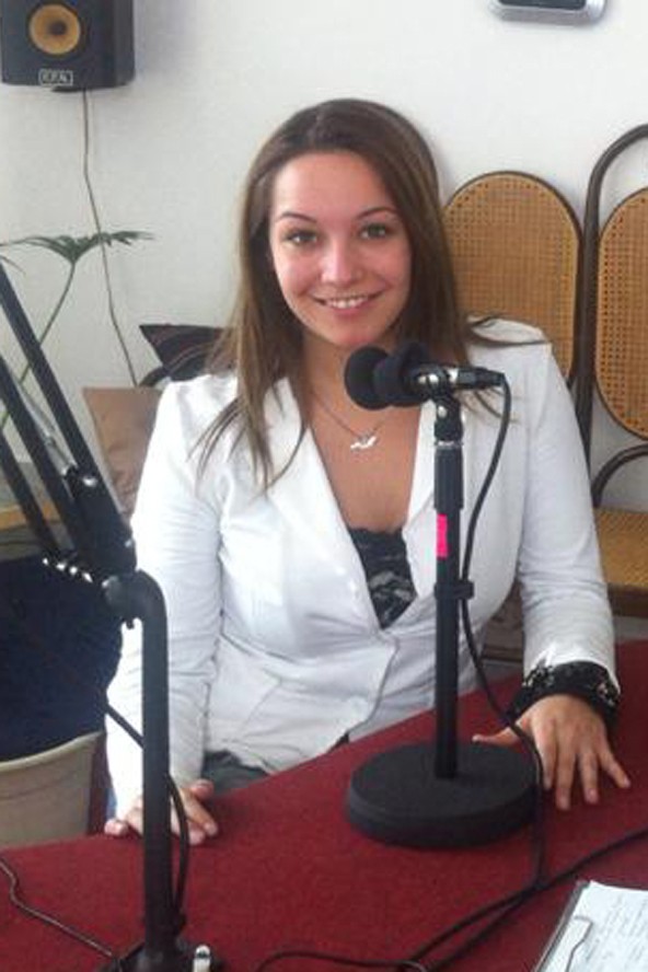 Csinos szettben a motoros versenyző