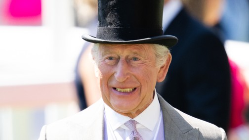 Ő Károly király titkos fegyvere: elképesztően sokat tesz a monarchiáért és évtizedek óta hűséges az uralkodóhoz