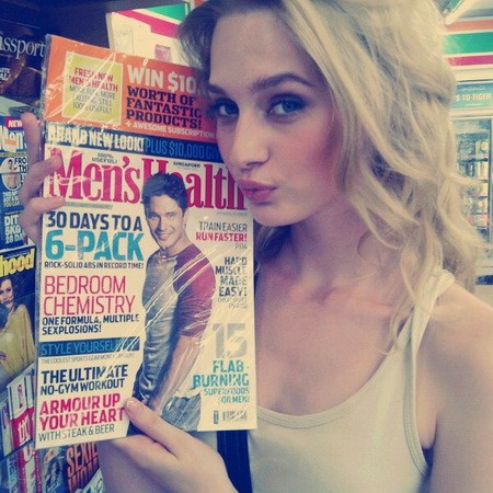 A címlapon látható úriember Niki szerelme 