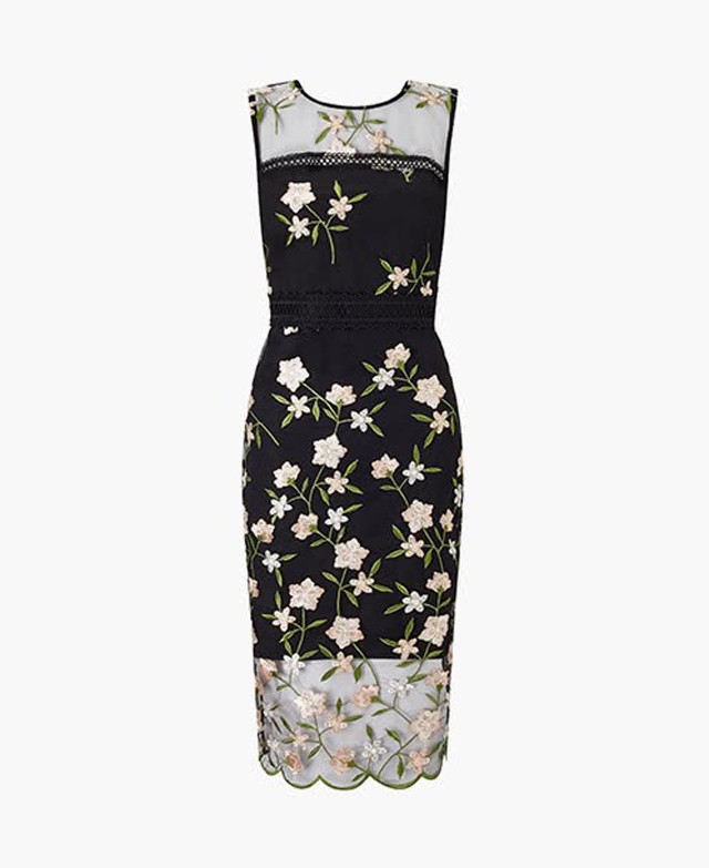 Hímzett ruha F&F 8990 Ft helyett 7192 Ft 