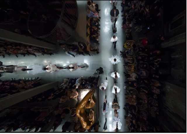 Minden, amit tudnod kell a Burberry bemutatójáról és az új kollekcióról