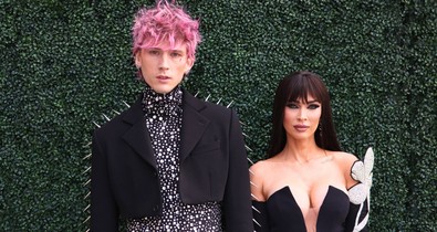 Megszületett Megan Fox és exe, Machine Gun Kelly gyereke - gyönyörű videóval jelentették be a csöppség érkezését