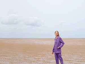 Axente Vanessa lett a COS márka arca!