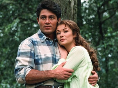 Már 57 éves az Esmeralda színésznője, aki mellett simán elsétálnál az utcán: döbbenetesen sokat változott