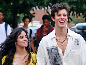 Camila Cabello és Shawn Mendes állati menők egymás mellett legújabb fotóikon