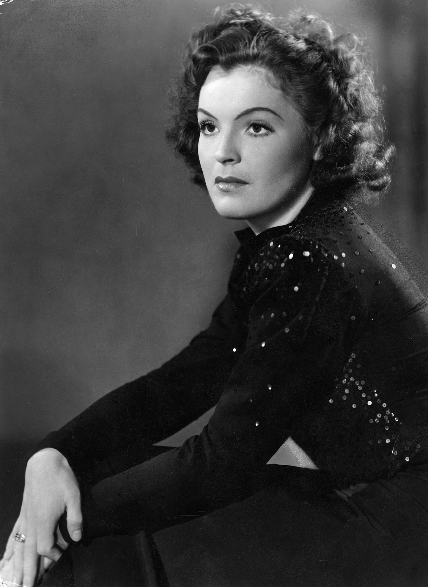 Magda Schneider 1942-ben a Liebeskomöedie című film forgatásán. Ekkor 33 éves volt. 