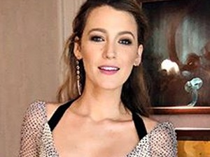 Blake Lively felvette a világ legtökéletesebb fehér ruháját!