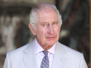 Aggasztó jeleket szúrtak ki Károly király friss fotóin: alattvalók aggódnak az uralkodó egészségéért