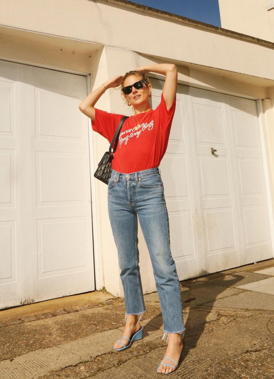 A legbájosabb nyári cipő szín kétségtelenül a babakék lesz.