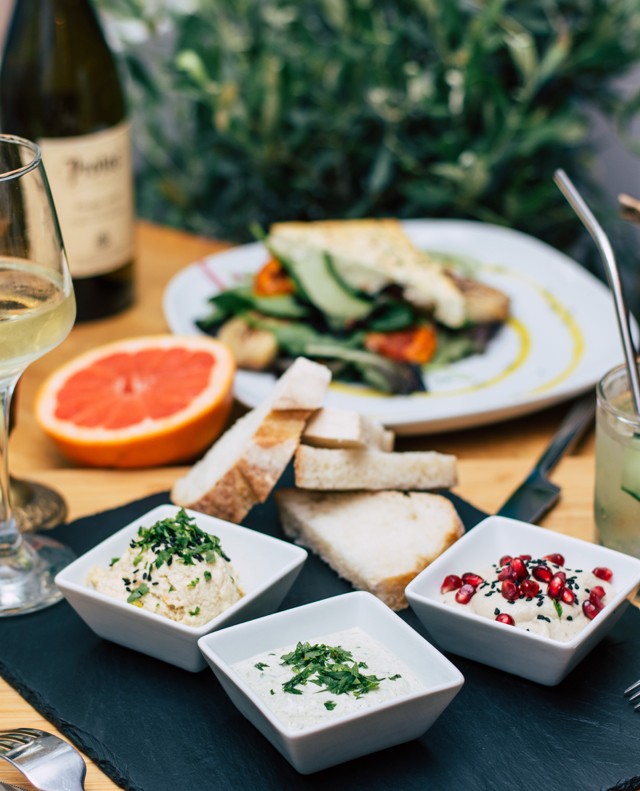 Vérbeli mediterrán ízekkel és hangulattal vár a Vas Manci!