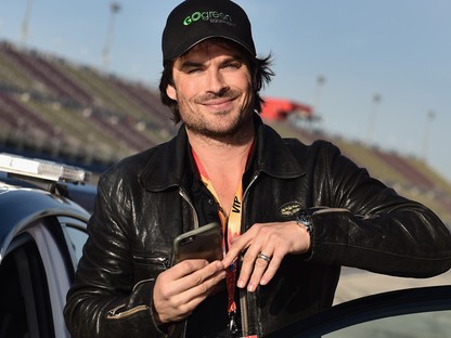 Neked is hiányzik Ian Somerhalder? Új sorozattal tér vissza a Vámpírnaplók szexi sztárja!