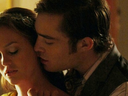 Az egyik Gossip Girl-jelenet annyire *heves* volt Chuck és Blair között, hogy ki kellett vágni a sorozatból