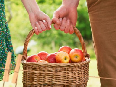 Ha ezeket a gyümölcsfákat elülteted, még a dédunokáid is enni fognak róla