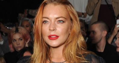 Nagyon durva: Lindsay Lohant megütötték, miután el akart vinni két ismeretlen gyereket szüleitől