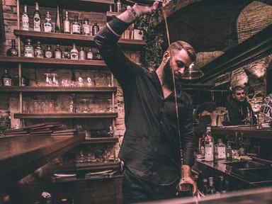 Pap Márk poharas fiúként kezdett, ma ő Magyarország első parfüm-koktél alkimistája