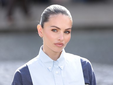 6 évesen ő lett a világ legszebb kislánya, ma, 25 évesen akár már nyugdíjba is mehetne a vagyonát tekintve