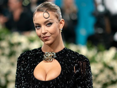 Ez a férfi rabolhatta el Sydney Sweeney szívét, romantikus randevún kapták őket lencsevégre