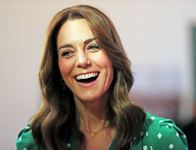 Katalin hercegné alakja egyszerűen TÖKÉLETES ebben a ruhában