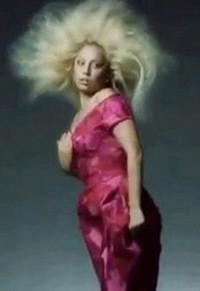 Lady Gaga, a Vogue és a photoshop esete