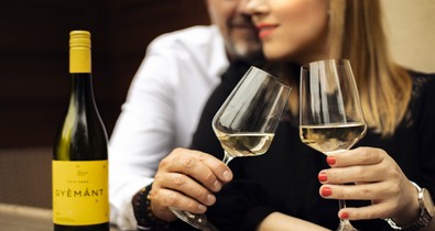 Gasztrokulturális élvezeteket, nagyszerű borok és emlékezetes zenei élmény Tóth Verával