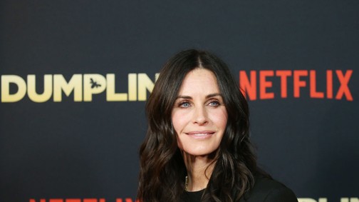 Courteney Cox levágatta a haját, és valami elképesztően jól áll neki