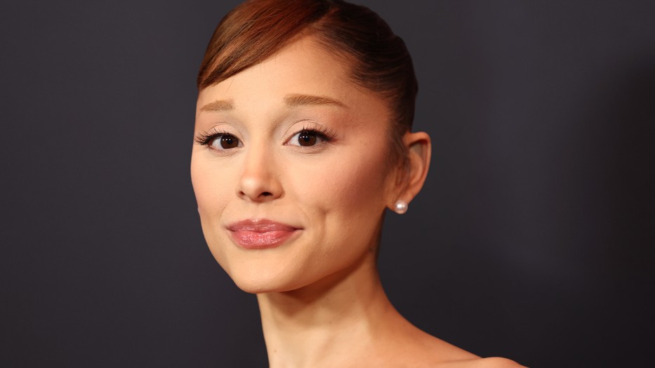 Ariana Grande az AFI Awards gálán is elvarázsolt mindenkit