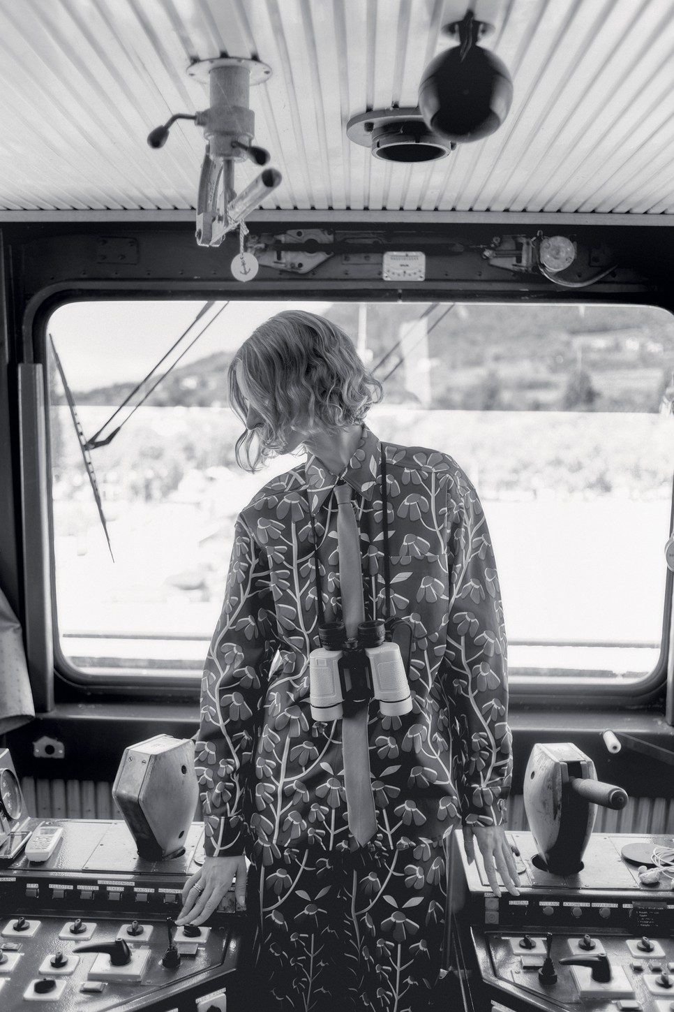 Ing és nadrág TOMCSANYI tomcsanyi.eu, Nyakkendő H&M 5995 Ft