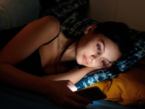 Ha ezt teszed a telefonoddal, életed legjobb alvása vár rád