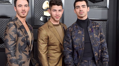 A Grammy vörös szőnyegén ezek férfiak jobban tolták a puccot, mint a nők