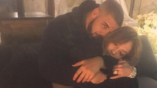 Ez a sztárpár nem húzta sokáig, JLo megint szingli