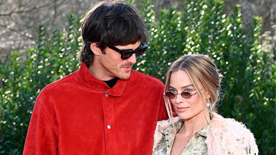 Margot Robbie és Jacob Elordi párosa tarol a vörös szőnyeges eseményeken 
