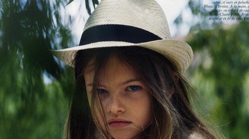 Tüneményes gyerekmodell volt, nézd hogy megváltozott!