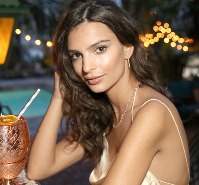 Ez a fotó olyan vad, hogy Emily Ratajkowski inkább törölte...