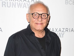 Elhunyt a divatbirodalmat alapító tervező