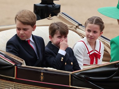 Ezt az egy szót soha nem mondhatja ki György herceg, Sarolta hercegnő és Lajos herceg dadusa