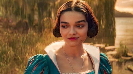 Hófehérke nem hófehér, de a varázstükör még mindig a férfi tekintetet tükrözi? A Disney legújabb élőszereplős produkciójának ellentmondásai