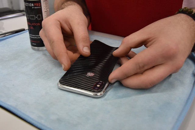 Gazdálkodj a drága telefonoddal okosan! Avagy egy fólia mind felett!