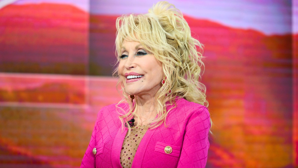 Kiderült, miben hunyt el Dolly Parton, régóta titkolta betegségét az énekesnő