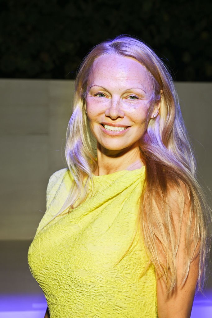 Igen, így néz ki Pamela Anderson smink nélkül, és nem kér érte elnézést